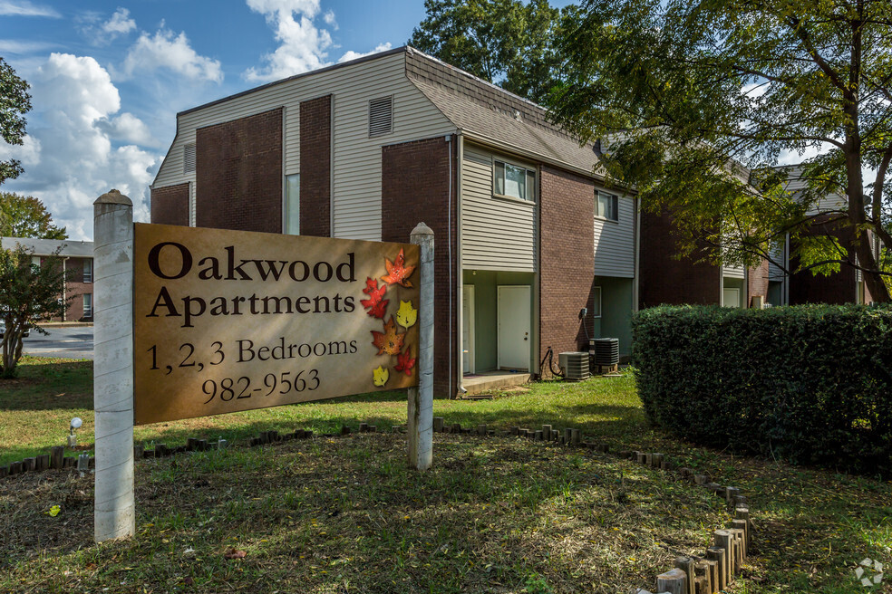 Oakwood Apartments in Jacksonville, AR - Foto de edificio