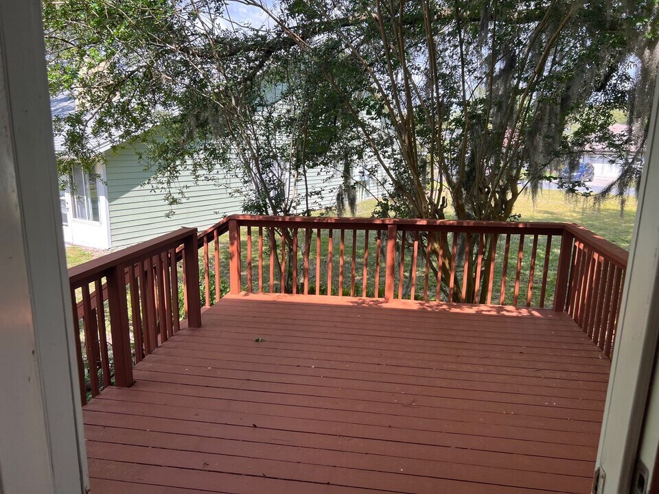 3948 Meadowview Dr N in Jacksonville, FL - Building Photo