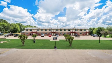 Canton Place Apartments in Canton, TX - Building Photo - Building Photo