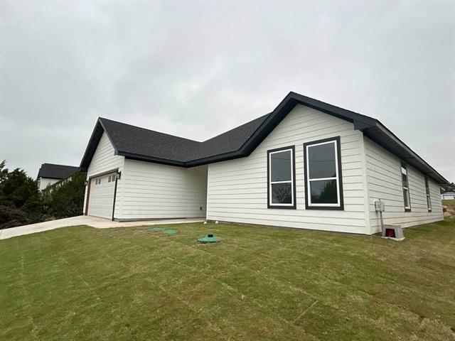 property at 2215 Beverly Dr