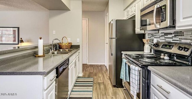 445 S Dobson Rd, Unit 1 in Mesa, AZ - Building Photo - Building Photo