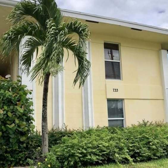property at 733 Hummingbird Way