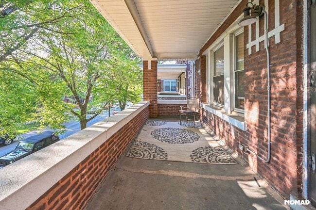 8028 S Sangamon St in Chicago, IL - Building Photo - Building Photo