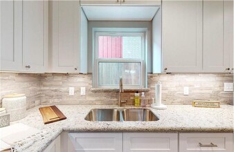 506 First St in College Station, TX - Building Photo - Building Photo