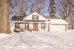 3697 Brinkmore Rd in Cleveland Heights, OH - Building Photo