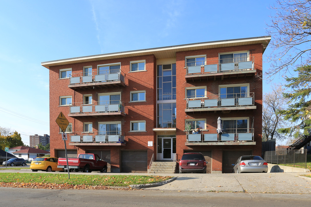 151 Siebert Ave in Kitchener, ON - Building Photo