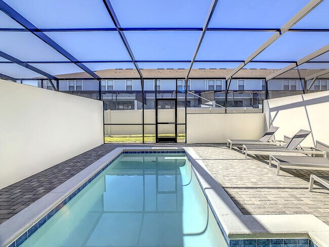 2404 Tangier Dr in Kissimmee, FL - Building Photo - Building Photo