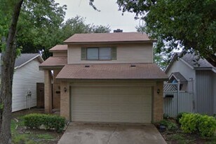 421 San Mateo Dr in Garland, TX - Building Photo