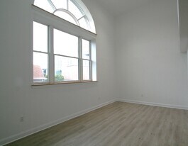 769 MONTGOMERY St in Jersey City, NJ - Building Photo