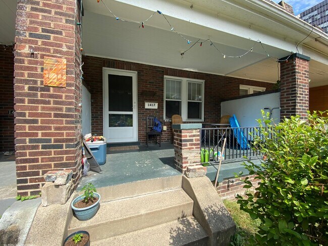 1417 N St Clair St in Pittsburgh, PA - Building Photo - Building Photo