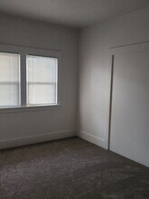 1128 W Nob Hill Blvd in Yakima, WA - Building Photo - Building Photo