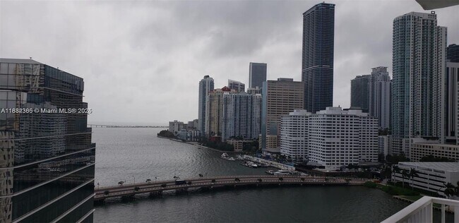 701 Brickell Key Blvd, Unit 1711 in Miami, FL - Building Photo - Building Photo