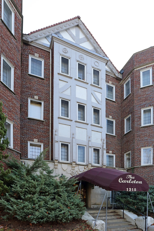 The Carlton in Louisville, KY - Foto de edificio - Building Photo