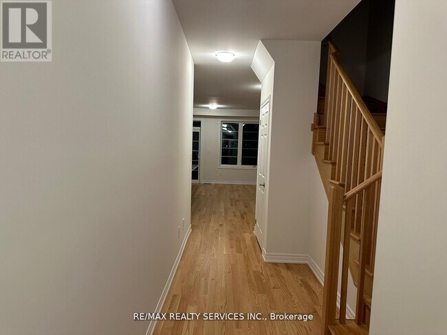 93 Air Dancer Cres in Oshawa, ON - Building Photo - Building Photo