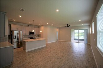 6016 Grand Sonata Ave in Lutz, FL - Building Photo - Building Photo