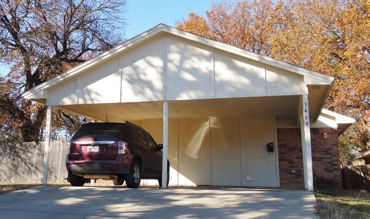 3460 Stanley Ave in Fort Worth, TX - Building Photo