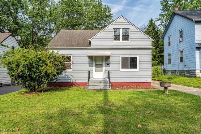 property at 5037 Greenhurst Dr