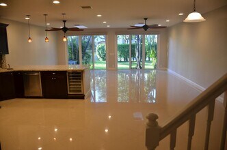 6684 Via Regina in Boca Raton, FL - Building Photo - Building Photo