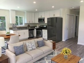 8630 Lubao Ave in Winnetka, CA - Building Photo - Building Photo