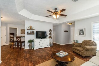 7091 Buckram Oak Dr in Montgomery, AL - Building Photo - Building Photo