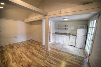 2606 S Carrollton Ave, Unit Apt B in New Orleans, LA - Building Photo - Building Photo