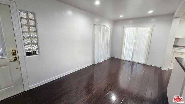 property at 3212 De Witt Dr