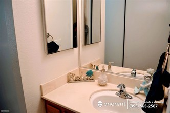10307 Azuaga St-Unit -Unit 26 in San Diego, CA - Building Photo - Building Photo