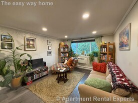 326 Broadway in Somerville, MA - Building Photo