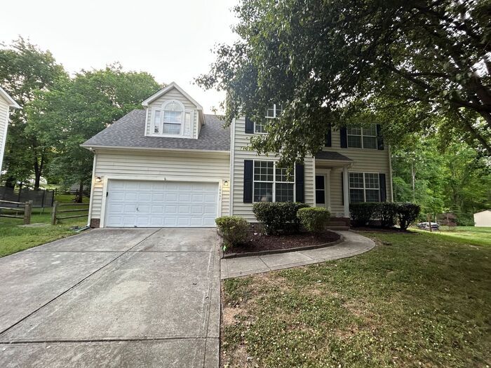 10437 Baskerville Ave in Charlotte, NC - Building Photo