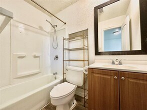 1015 Gardner Rd in Austin, TX - Building Photo - Building Photo