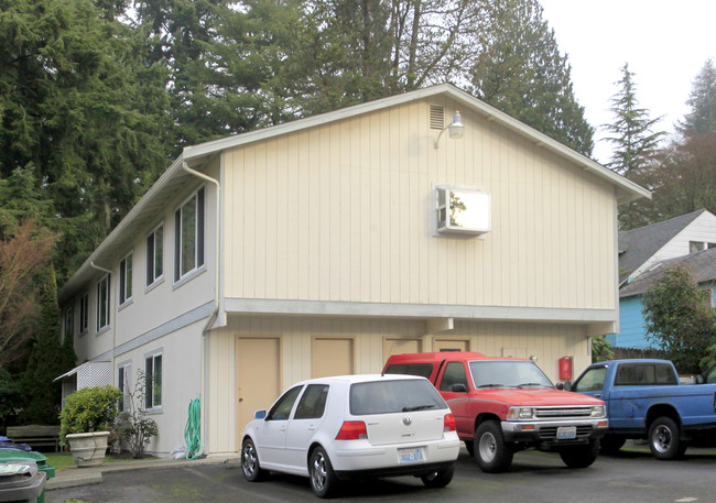 10317 NE 189th St in Bothell, WA - Building Photo - Building Photo