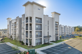 The Delaney at East Park in Kennesaw, GA - Building Photo - Building Photo