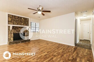 9395 Forest Knoll Dr in Jonesboro, GA - Foto de edificio - Building Photo