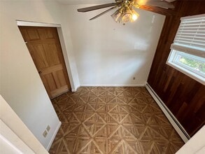 46 Glen Ln in Kings Park, NY - Building Photo - Building Photo