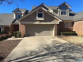 2012 Fairway Hills Dr in Huntsville, AL - Building Photo