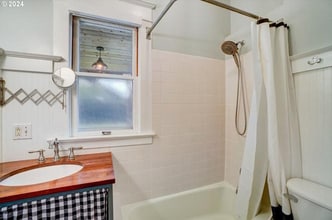 4326 NE 16th Ave in Portland, OR - Building Photo - Building Photo