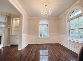 13301 15 St in Grandview, MO - Building Photo