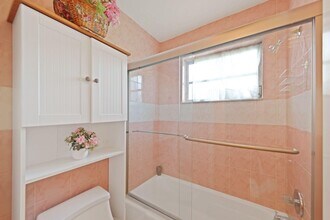 195 High Point Terrace E in Delray Beach, FL - Building Photo - Building Photo