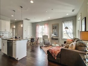 710 Buchanan St, Unit 13 in Nashville, TN - Building Photo - Building Photo