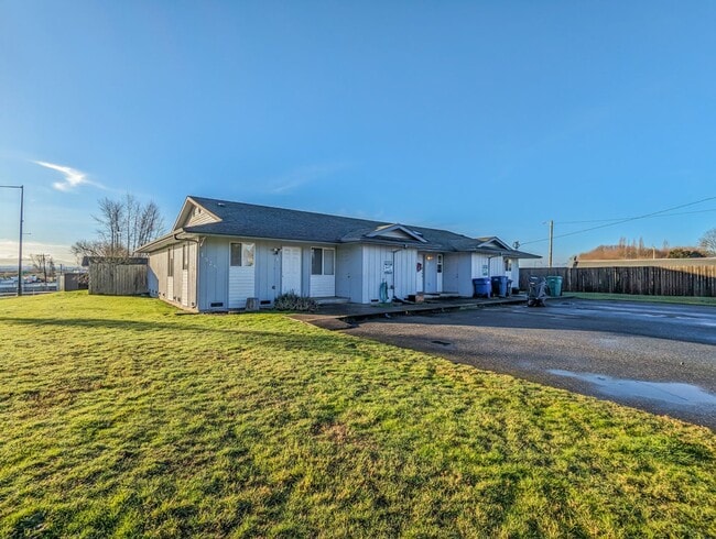 property at 1926 1st St