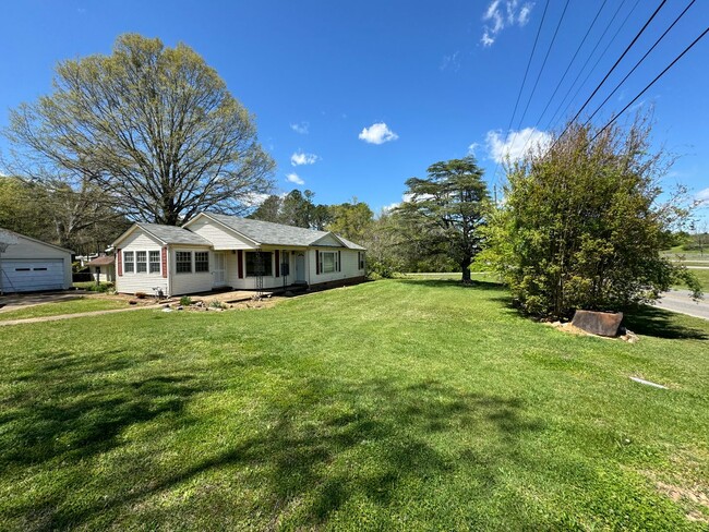 property at 3209 E Meighan Blvd