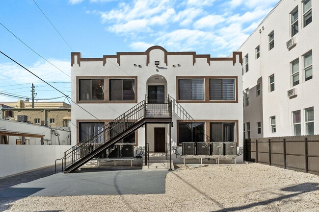 302 SW 12th Ave in Miami, FL - Building Photo - Building Photo