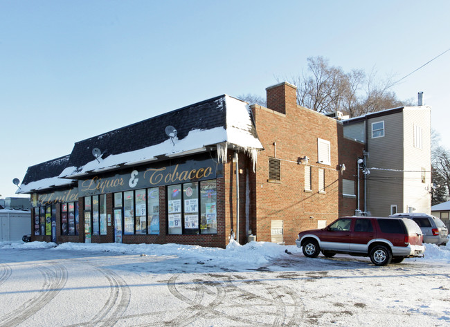 120 S Larkin Ave in Joliet, IL - Building Photo - Building Photo