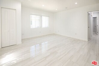 4564 W Broadway in Hawthorne, CA - Building Photo - Building Photo