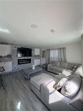 2128 Easter Ln in New Orleans, LA - Building Photo - Building Photo