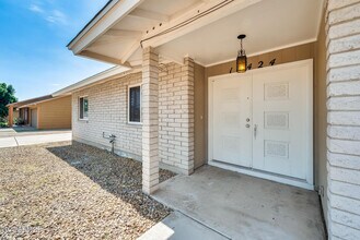 10424 N 38th Dr in Phoenix, AZ - Building Photo - Building Photo