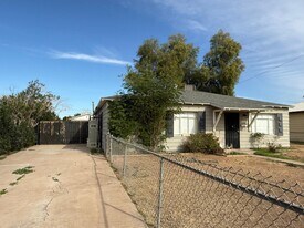 3422 E Taylor St in Phoenix, AZ - Building Photo