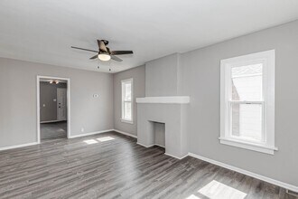 730 S Volutsia Ave in Wichita, KS - Building Photo - Building Photo