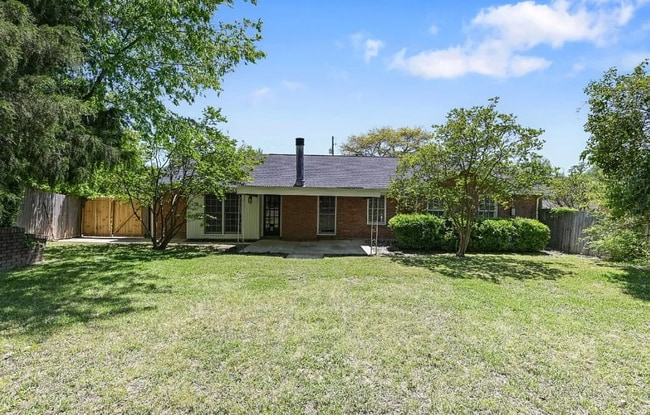 property at 4337 Shamrock Ln