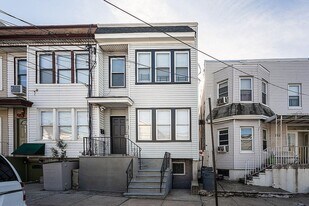 1413 43rd St in North Bergen, NJ - Building Photo
